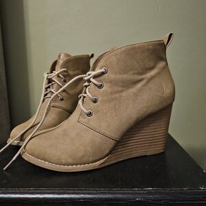 Nautica Women's Brown Wedge Boots